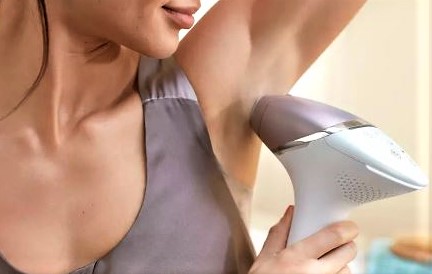 Découvrez l’épilateur à lumière pulsée Philips Lumea