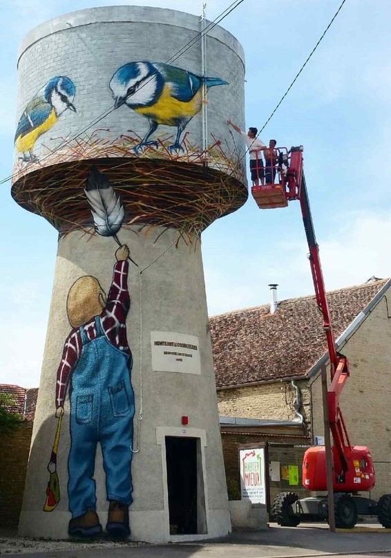 Des châteaux d'eau superbement décorés