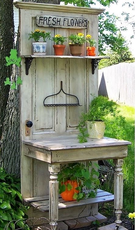 Table à rempoter : le meuble indispensable du jardinier ! - Jardindeco