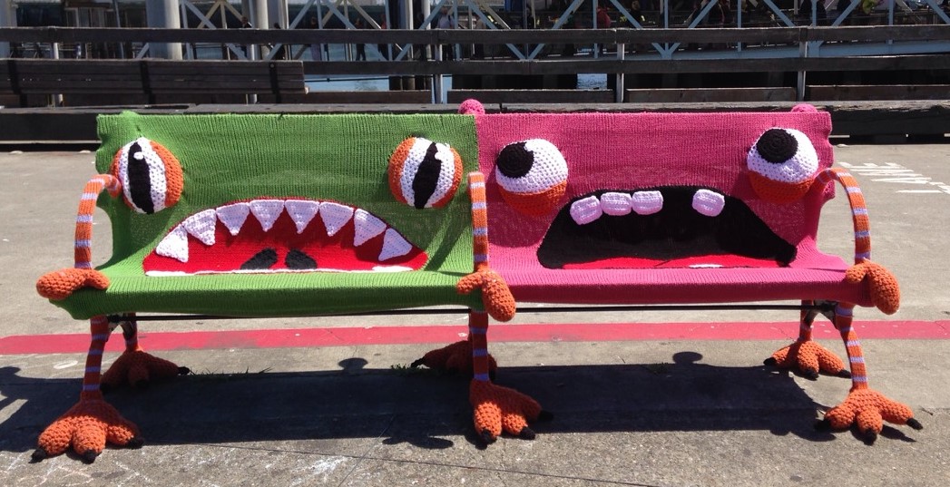 Déco urbaine : décorer des endroits, des objets, des monuments avec de la laine