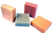 Fabriquer un gel douche avec vos restes de savons !