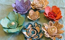 Faire de jolies fleurs à base de récup !