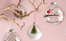 Comment décorer et garnir des boules de Noël transparentes, des idées de décos !