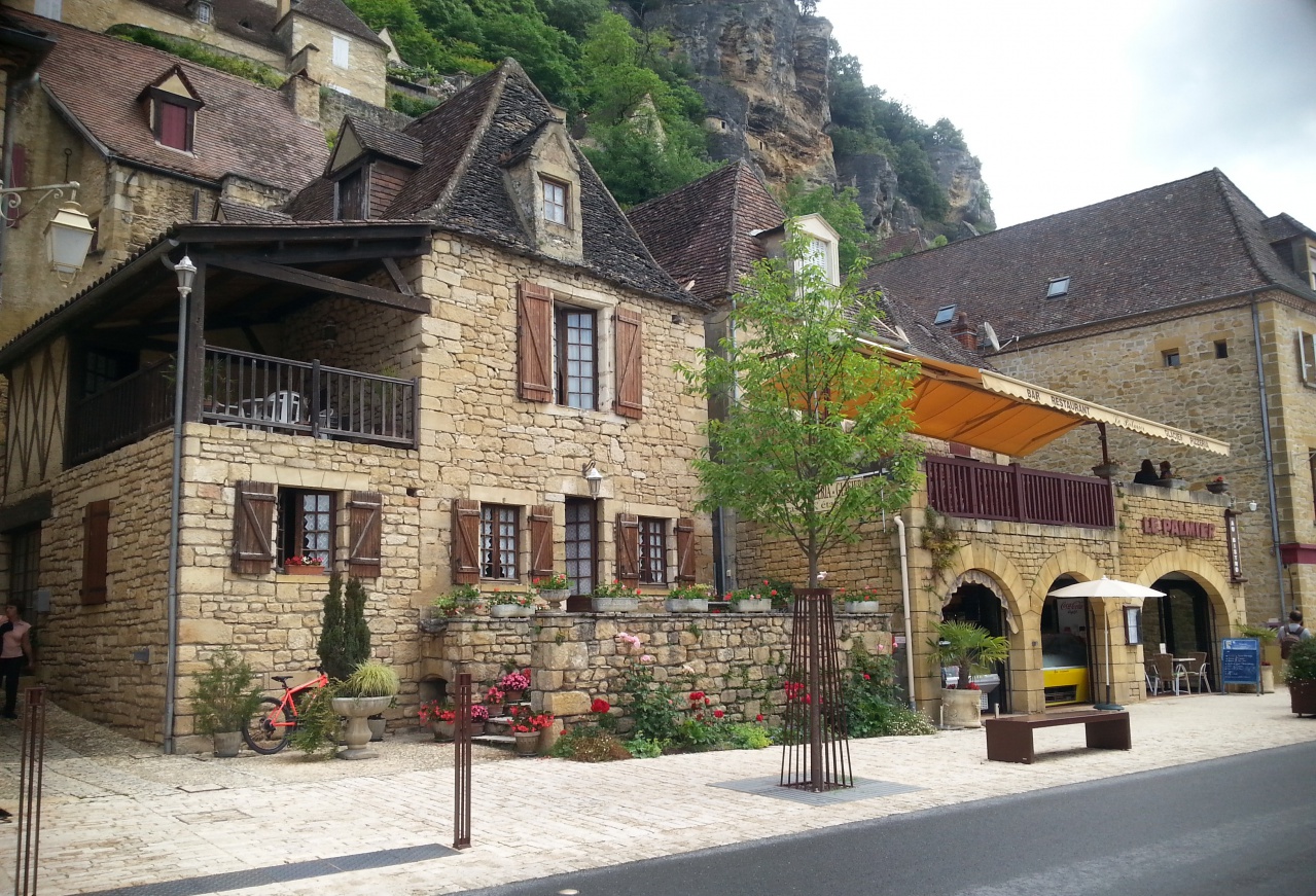 maisons la roque gageac
